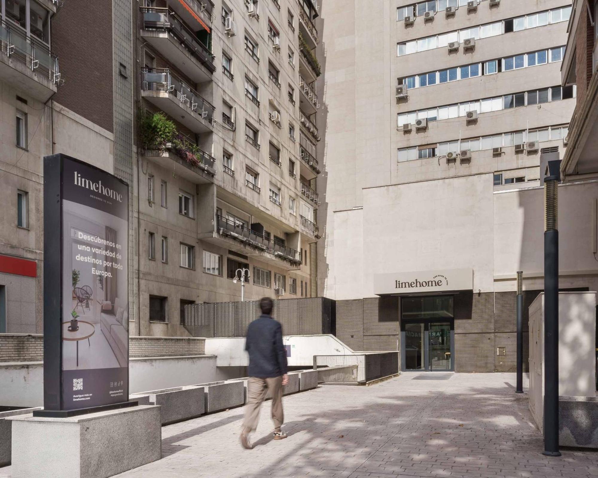 Limehome Madrid Calle De Juan Hurtado De Mendoza Exterior foto